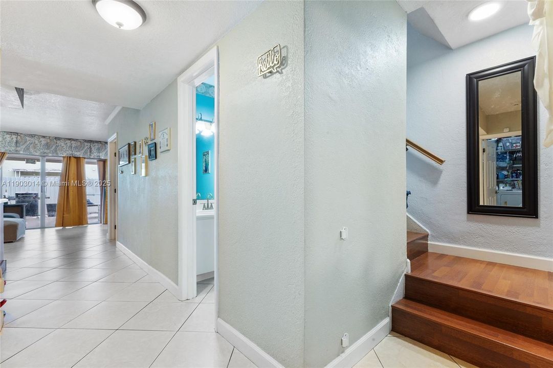 For Sale: $490,000 (2 beds, 2 baths, 1452 Square Feet)