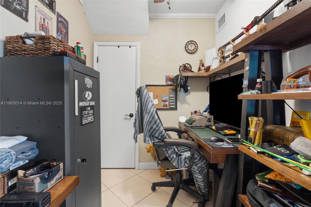 For Sale: $490,000 (2 beds, 2 baths, 1452 Square Feet)