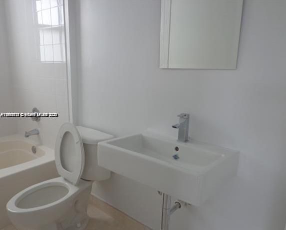 Active With Contract: $1,650 (1 beds, 1 baths, 730 Square Feet)