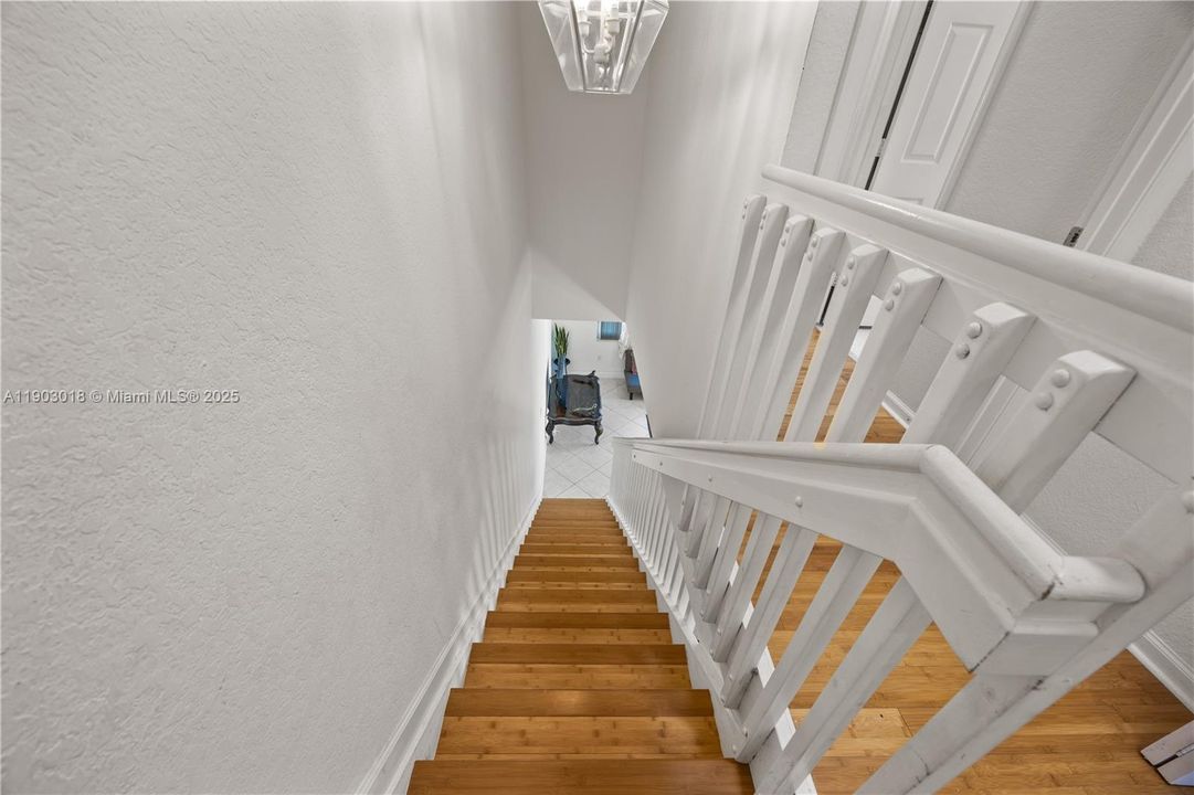 На продажу: $534,900 (3 спален, 3 ванн, 1586 Квадратных фут)