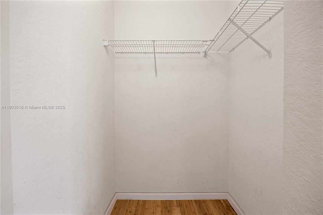 На продажу: $534,900 (3 спален, 3 ванн, 1586 Квадратных фут)