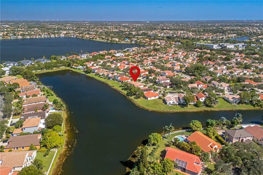 На продажу: $534,900 (3 спален, 3 ванн, 1586 Квадратных фут)