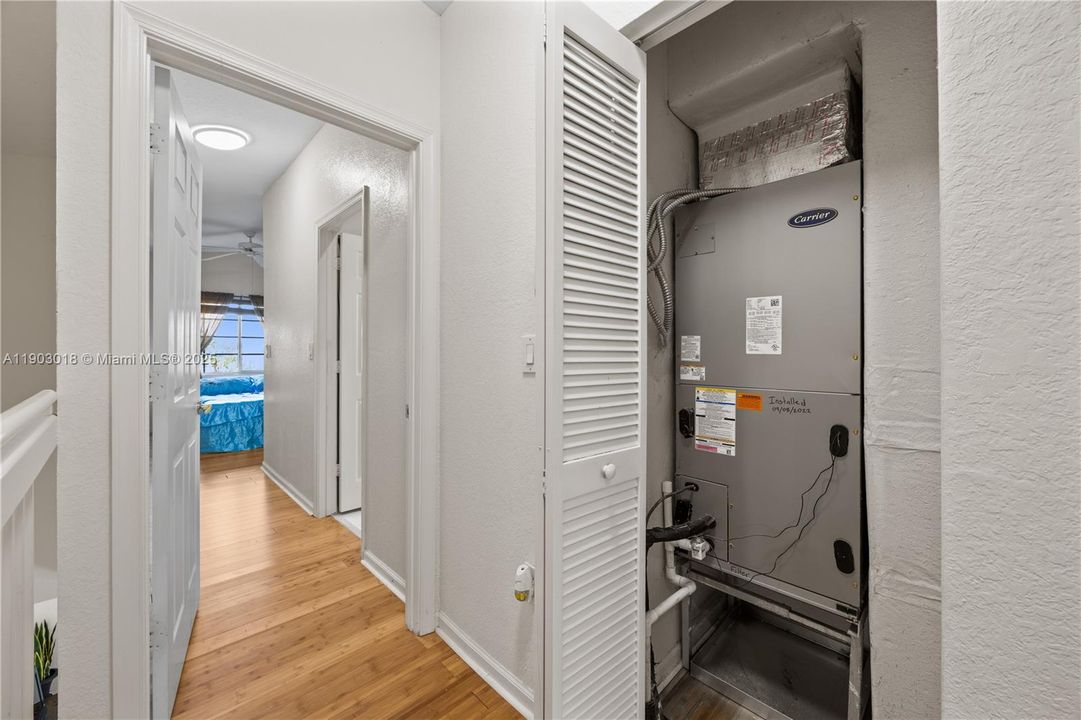 На продажу: $534,900 (3 спален, 3 ванн, 1586 Квадратных фут)