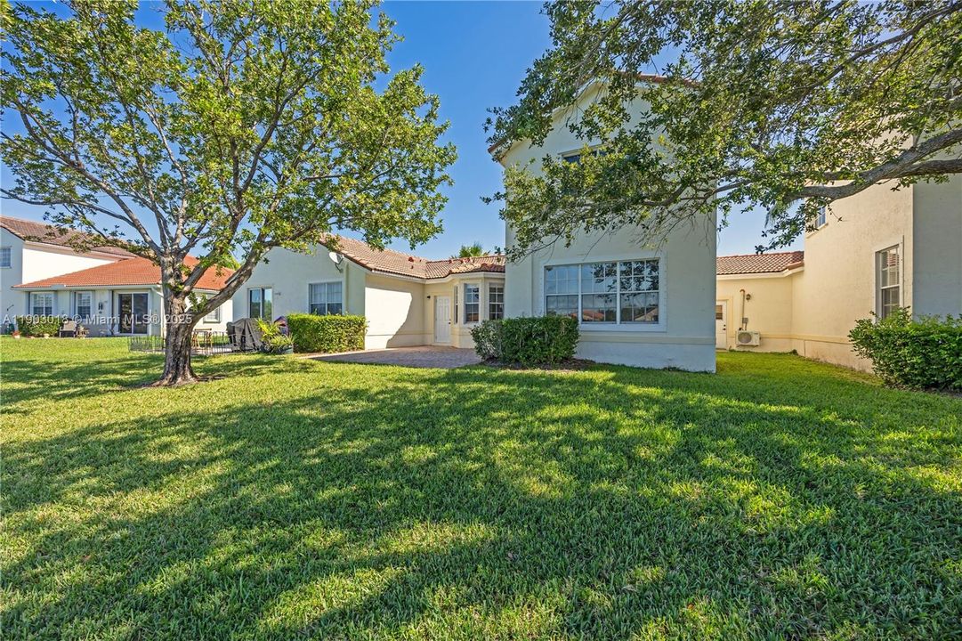 На продажу: $534,900 (3 спален, 3 ванн, 1586 Квадратных фут)