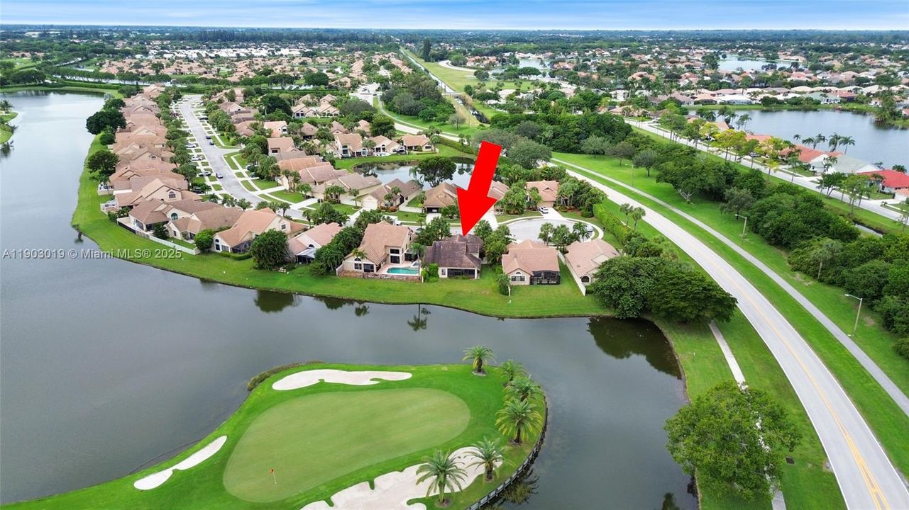 For Sale: $499,900 (2 beds, 2 baths, 1740 Square Feet)