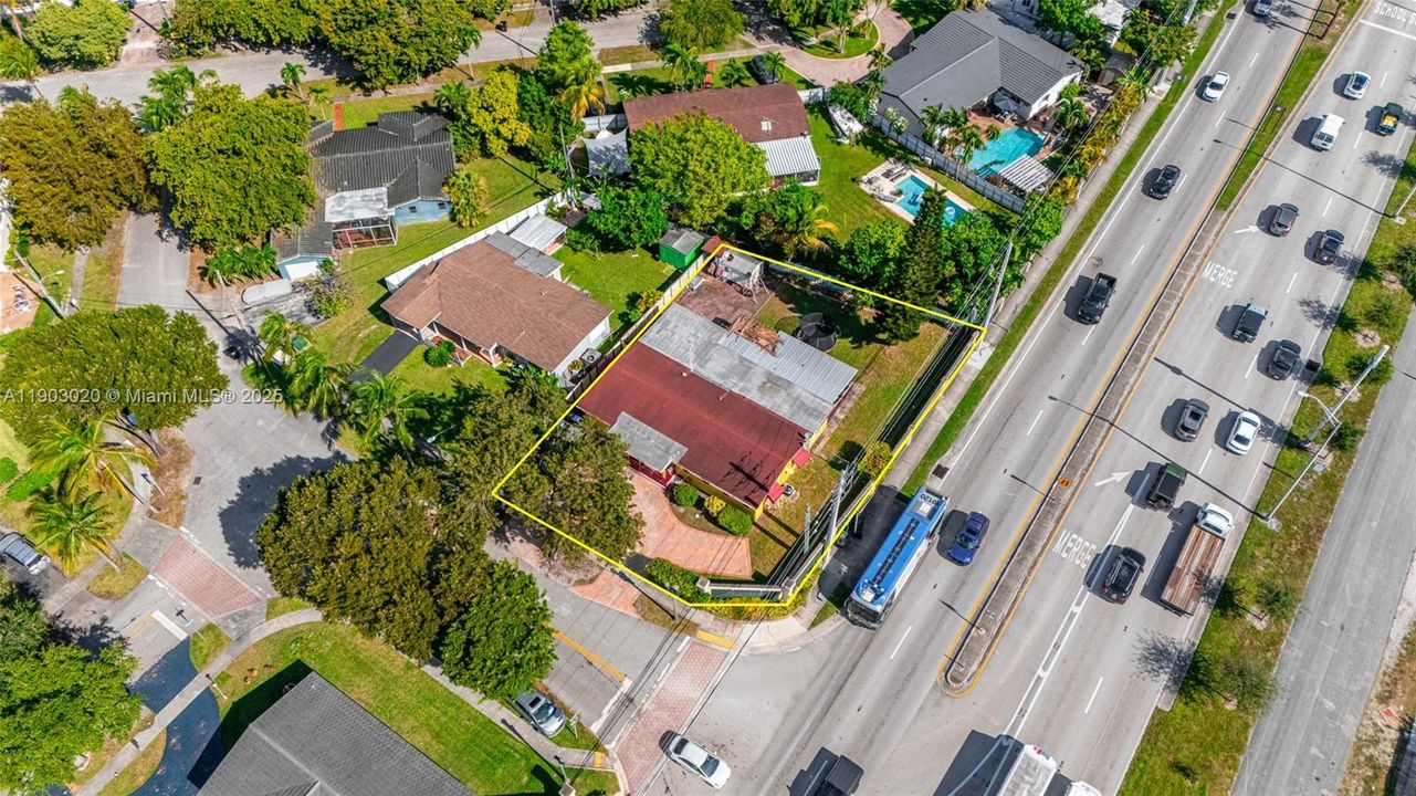 For Sale: $856,000 (4 beds, 3 baths, 1242 Square Feet)