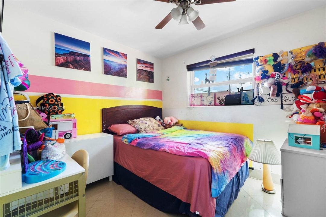 For Sale: $856,000 (4 beds, 3 baths, 1242 Square Feet)