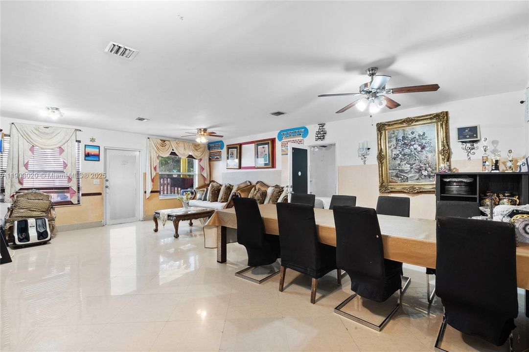 For Sale: $856,000 (4 beds, 3 baths, 1242 Square Feet)