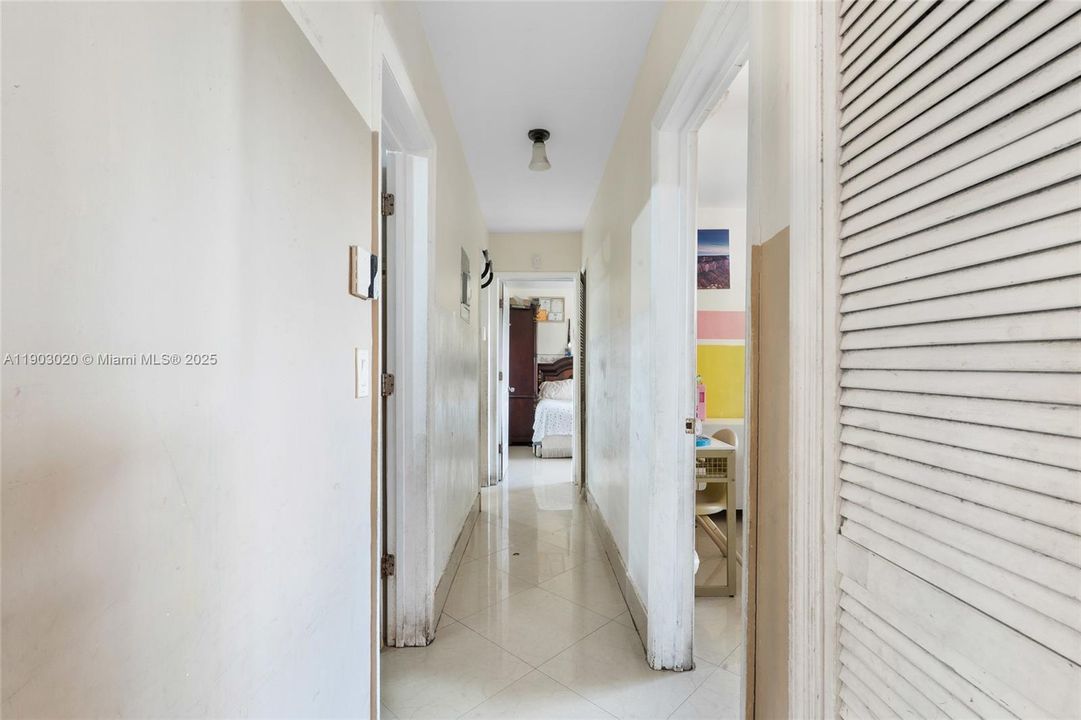 For Sale: $856,000 (4 beds, 3 baths, 1242 Square Feet)