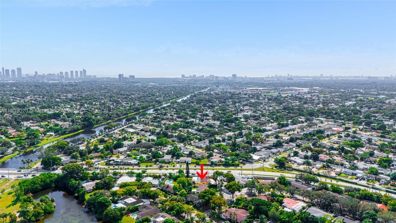 For Sale: $856,000 (4 beds, 3 baths, 1242 Square Feet)