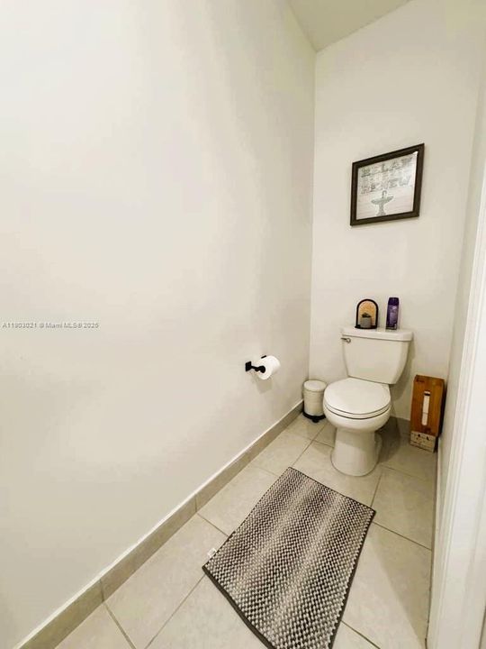 出租: $3,200 (4 贝兹, 2 浴室, 1820 平方英尺)