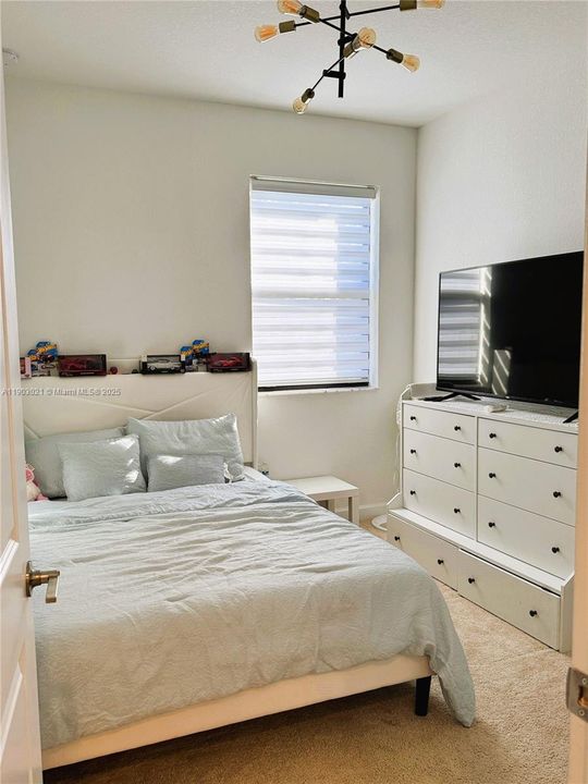 出租: $3,200 (4 贝兹, 2 浴室, 1820 平方英尺)