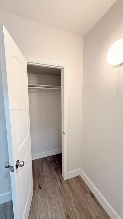 最近租的: $1,661 (0 贝兹, 1 浴室, 465 平方英尺)