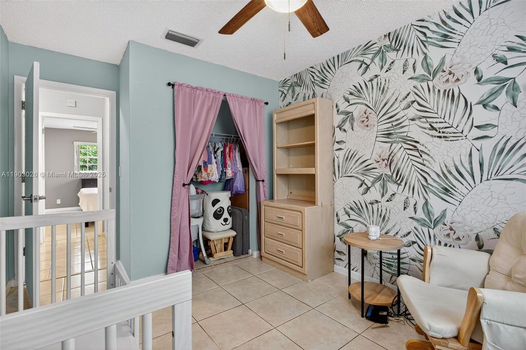 For Sale: $479,000 (3 beds, 2 baths, 1379 Square Feet)