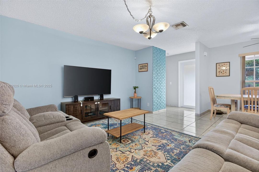 For Sale: $479,000 (3 beds, 2 baths, 1379 Square Feet)