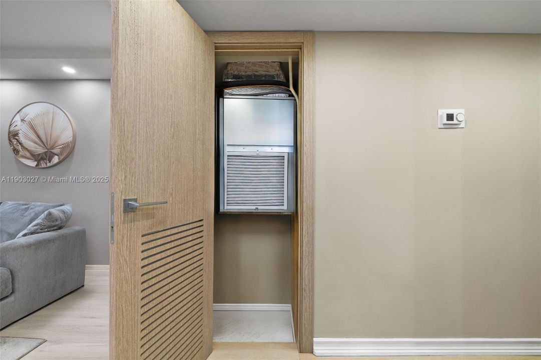 For Sale: $549,000 (3 beds, 2 baths, 1750 Square Feet)