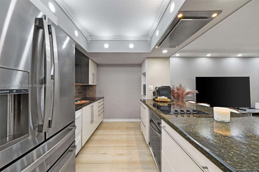 For Sale: $549,000 (3 beds, 2 baths, 1750 Square Feet)