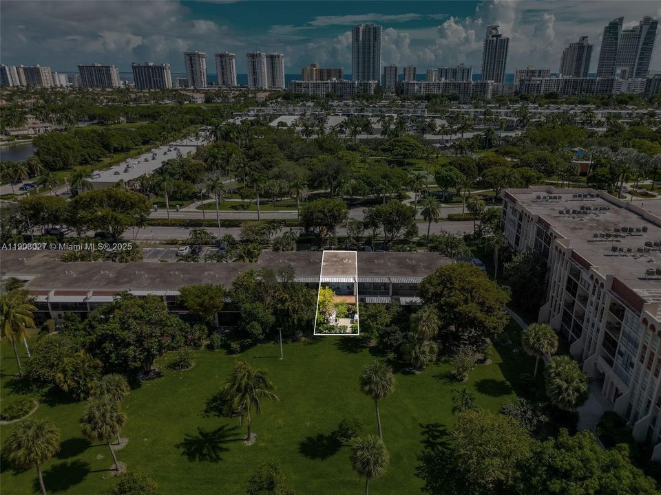 For Sale: $549,000 (3 beds, 2 baths, 1750 Square Feet)