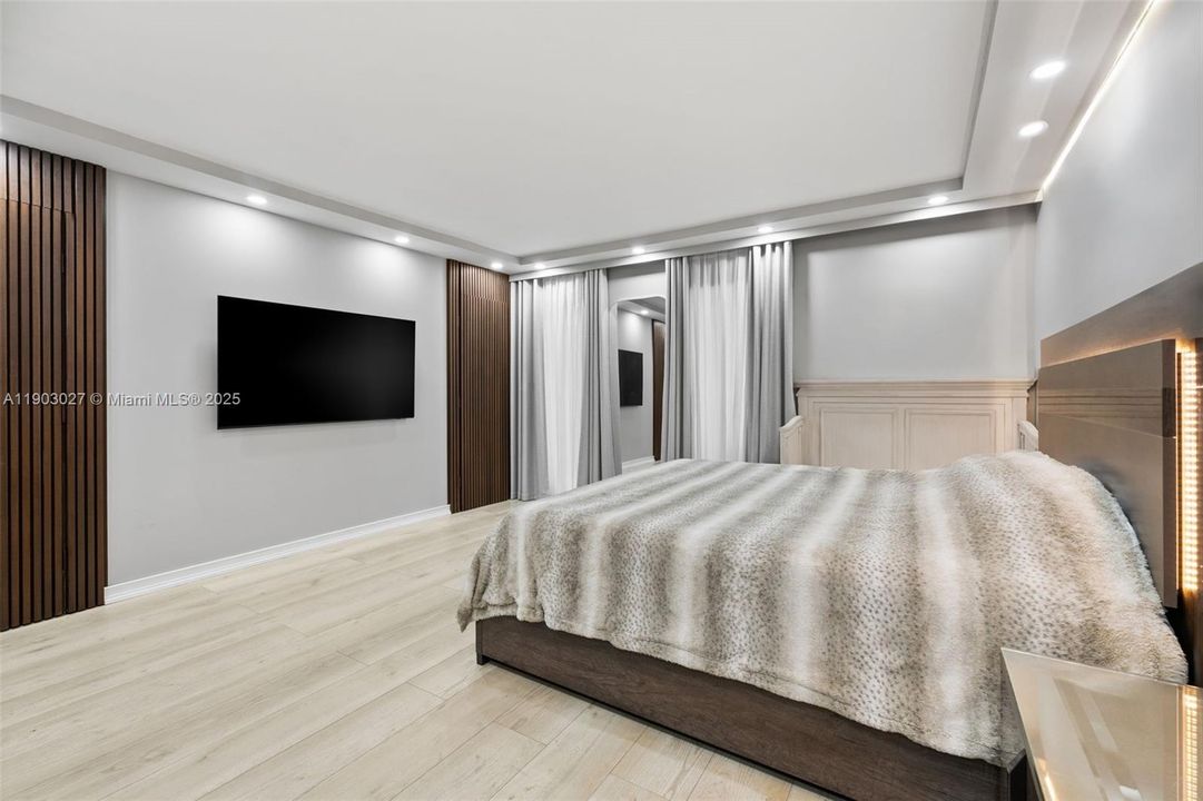 For Sale: $549,000 (3 beds, 2 baths, 1750 Square Feet)