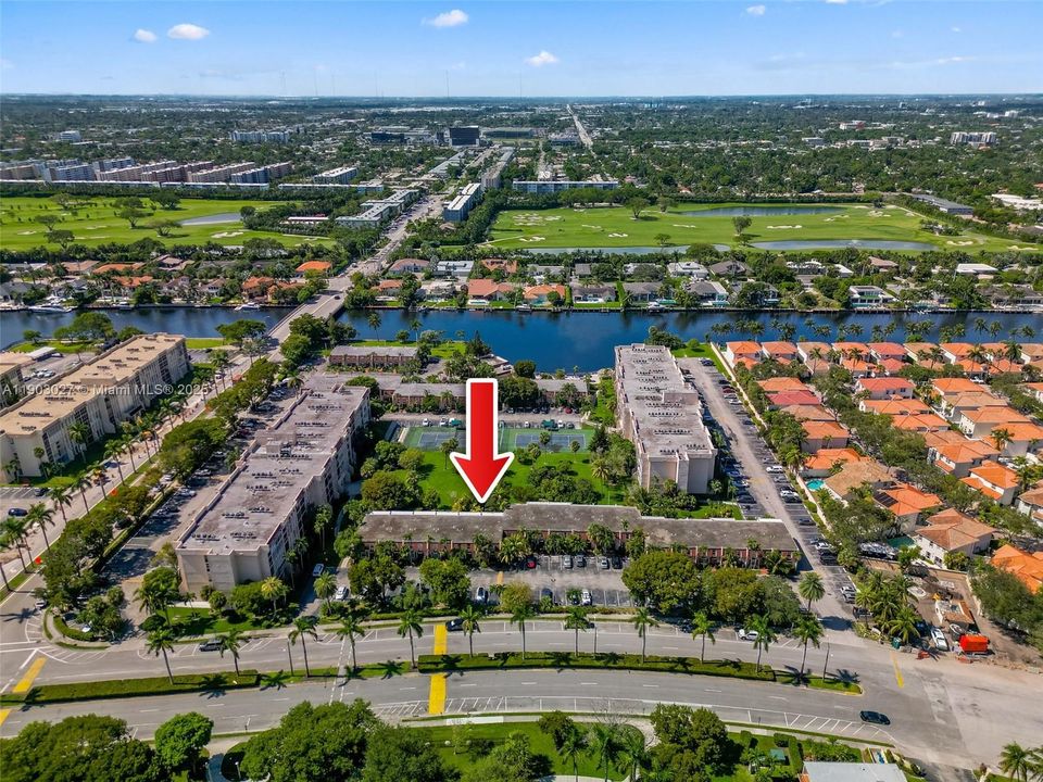 For Sale: $549,000 (3 beds, 2 baths, 1750 Square Feet)