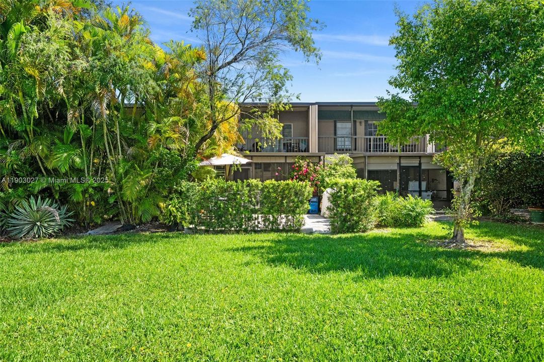 For Sale: $549,000 (3 beds, 2 baths, 1750 Square Feet)