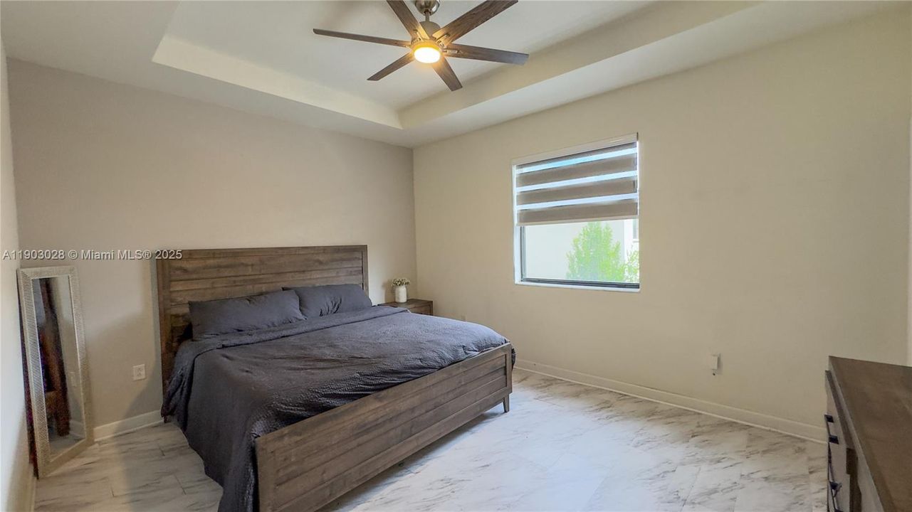 For Sale: $520,000 (3 beds, 2 baths, 1483 Square Feet)