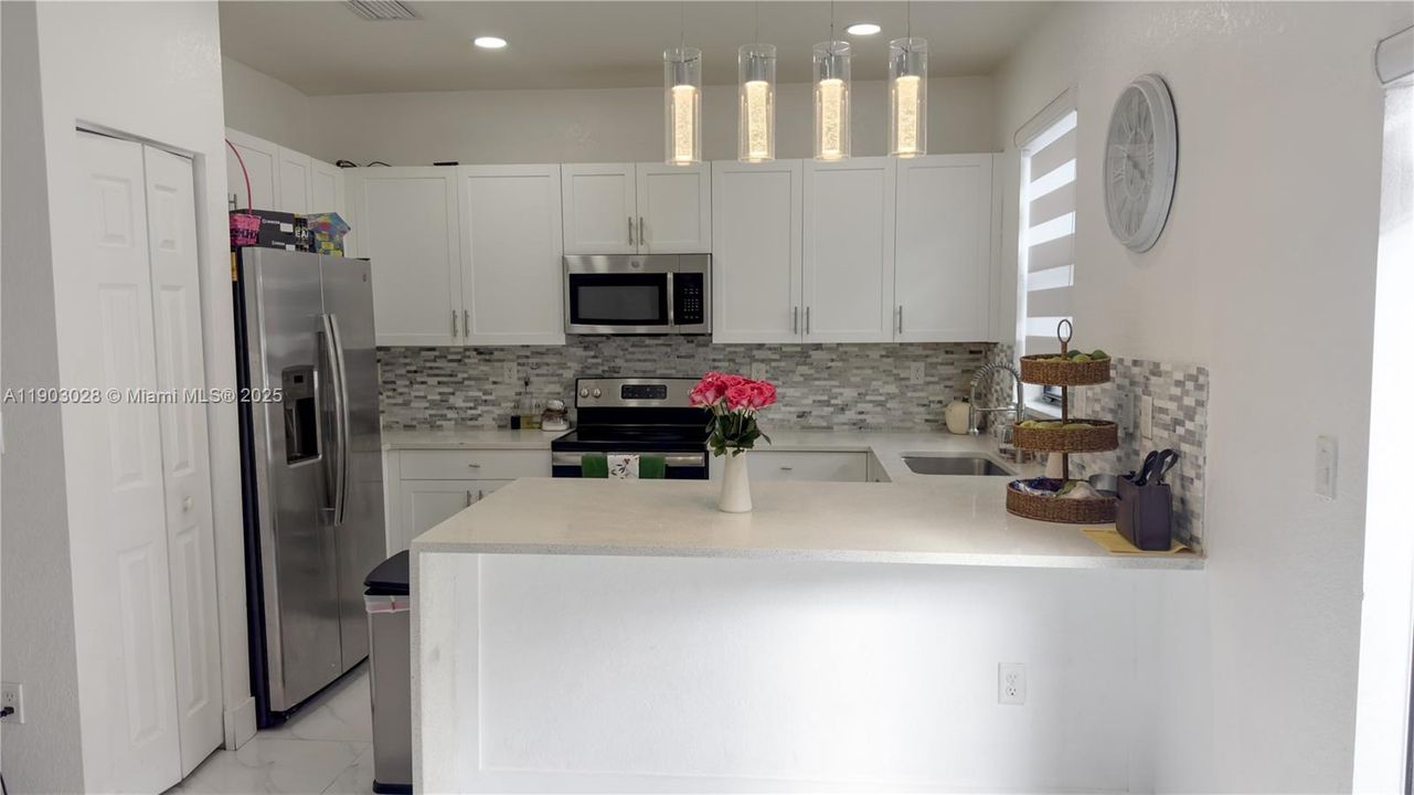 For Sale: $520,000 (3 beds, 2 baths, 1483 Square Feet)