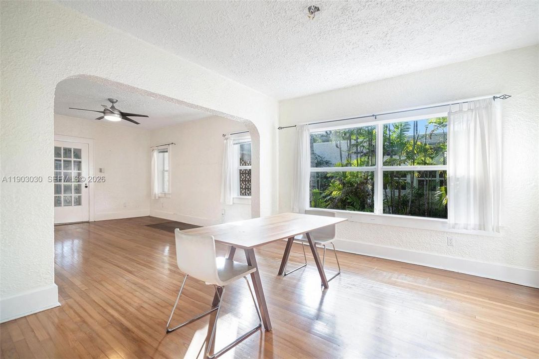 For Sale: $2,300,000 (4 beds, 3 baths, 2400 Square Feet)