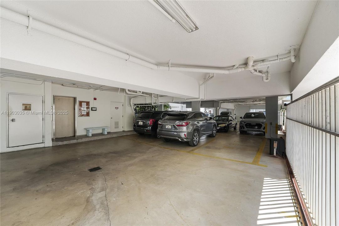 Recently Rented: $2,500 (1 beds, 1 baths, 630 Square Feet)