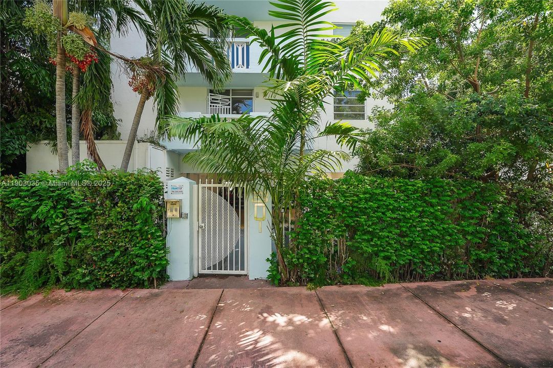 Recently Rented: $2,500 (1 beds, 1 baths, 630 Square Feet)