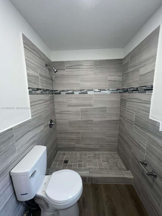 For Rent: $1,700 (1 beds, 1 baths, 7074 Square Feet)