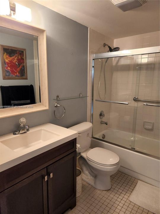 For Sale: $249,900 (2 beds, 2 baths, 1100 Square Feet)