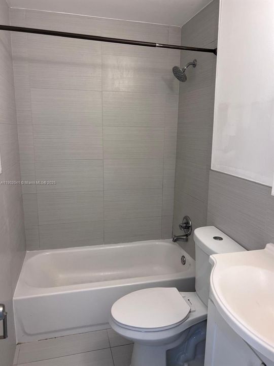 Recently Rented: $1,900 (1 beds, 1 baths, 9916 Square Feet)