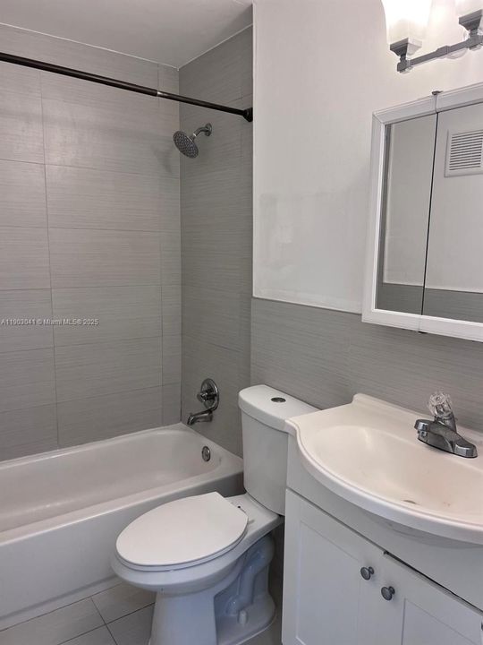 Recently Rented: $1,900 (1 beds, 1 baths, 9916 Square Feet)
