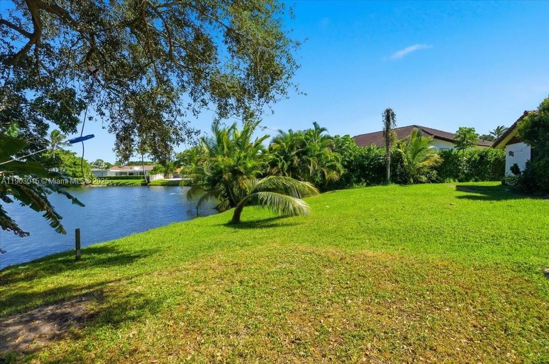 En Venta: $1,099,999 (5 camas, 4 baños, 3176 Pies cuadrados)