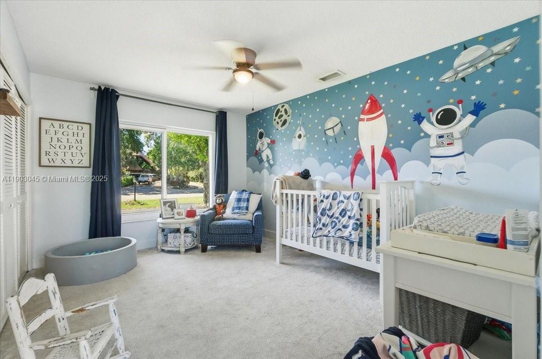 En Venta: $1,099,999 (5 camas, 4 baños, 3176 Pies cuadrados)