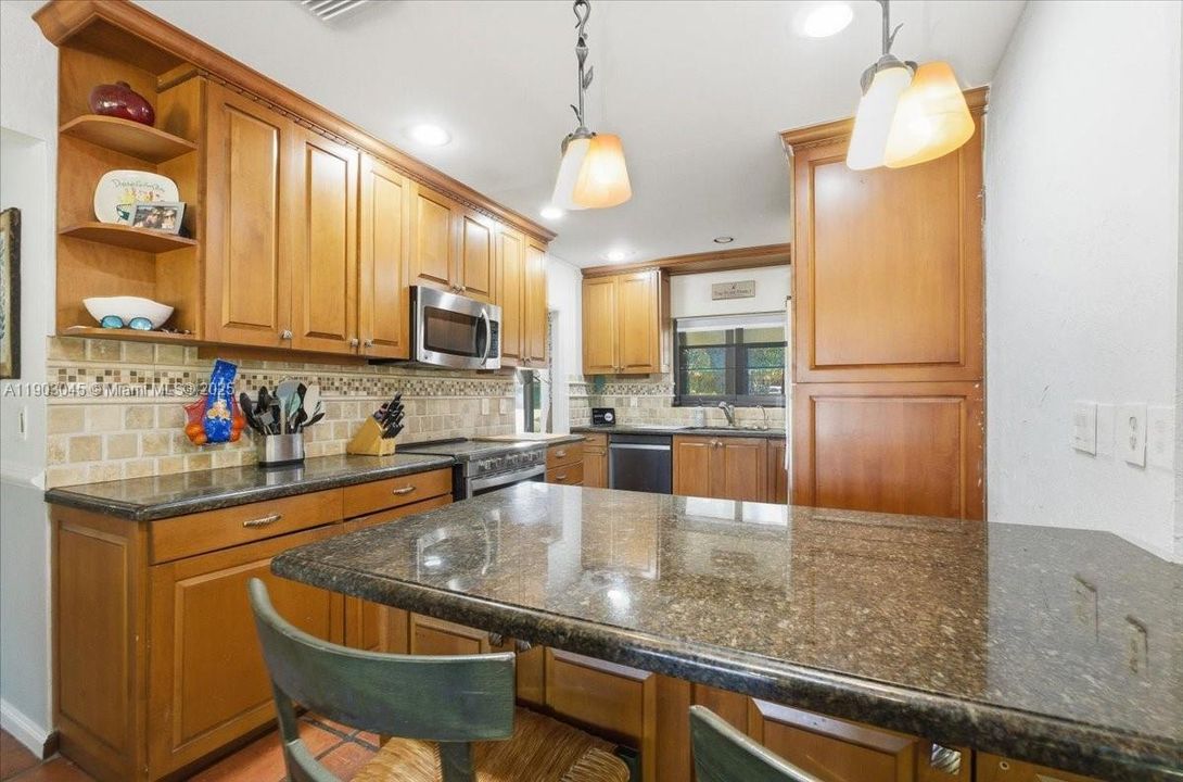 En Venta: $1,099,999 (5 camas, 4 baños, 3176 Pies cuadrados)