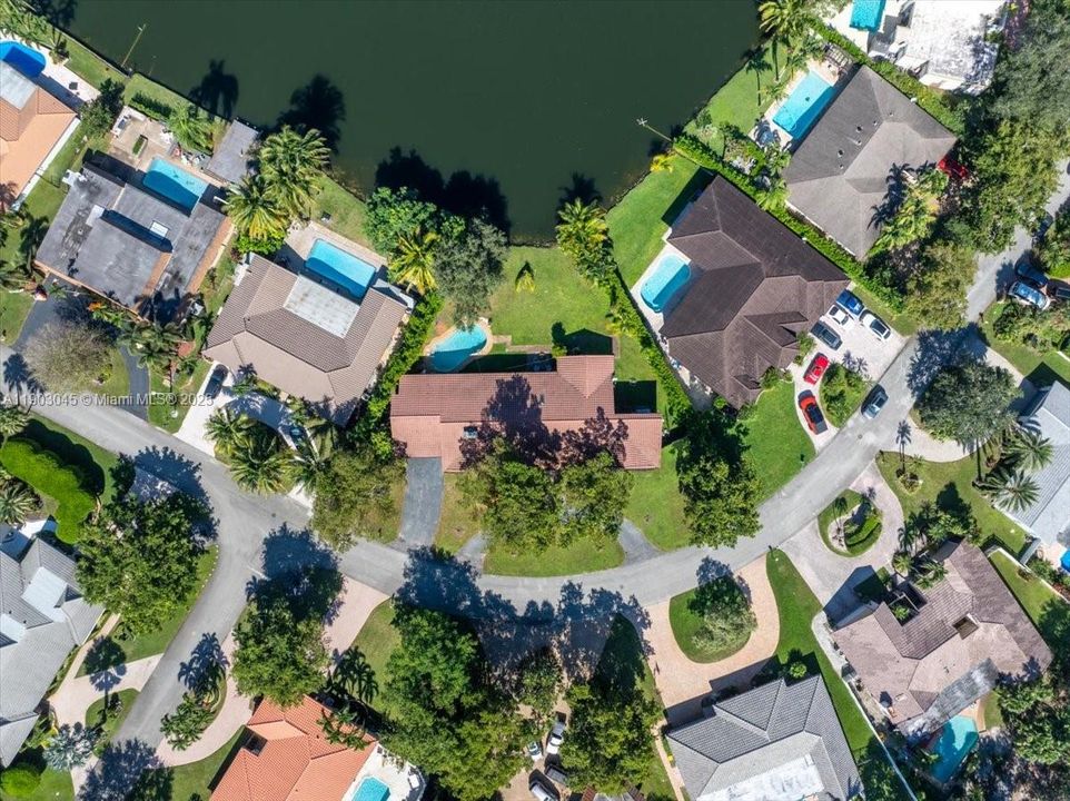 En Venta: $1,099,999 (5 camas, 4 baños, 3176 Pies cuadrados)