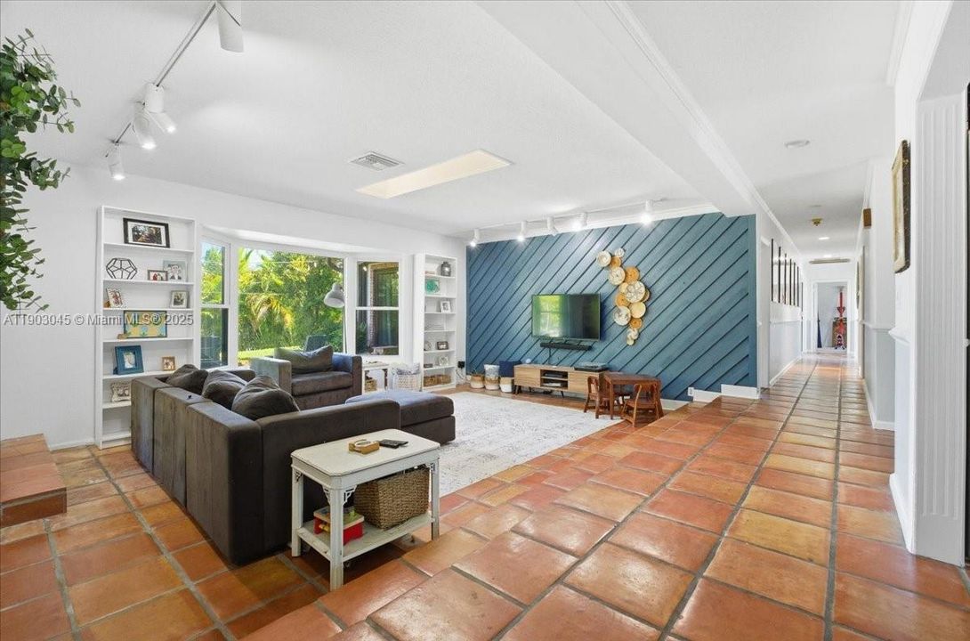 En Venta: $1,099,999 (5 camas, 4 baños, 3176 Pies cuadrados)