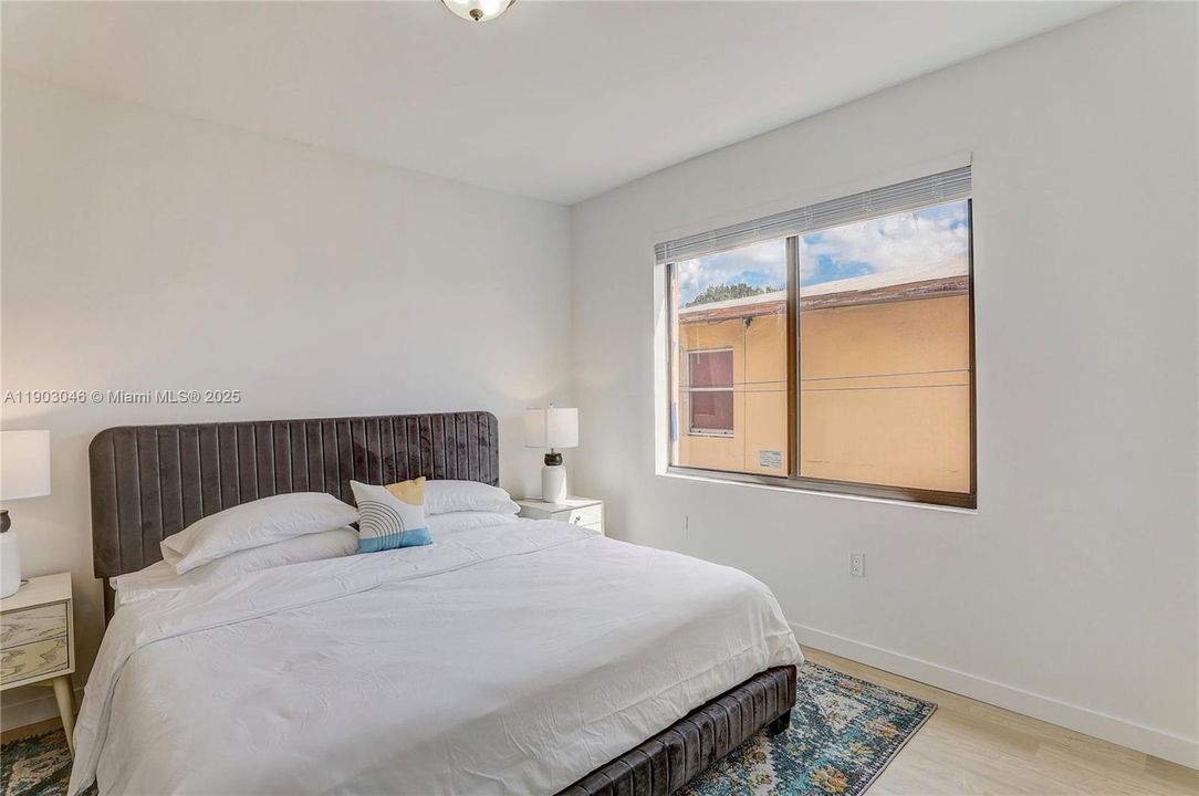 For Rent: $1,985 (2 beds, 1 baths, 750 Square Feet)