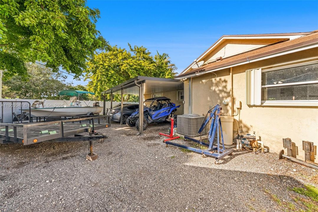 Carport/Storage