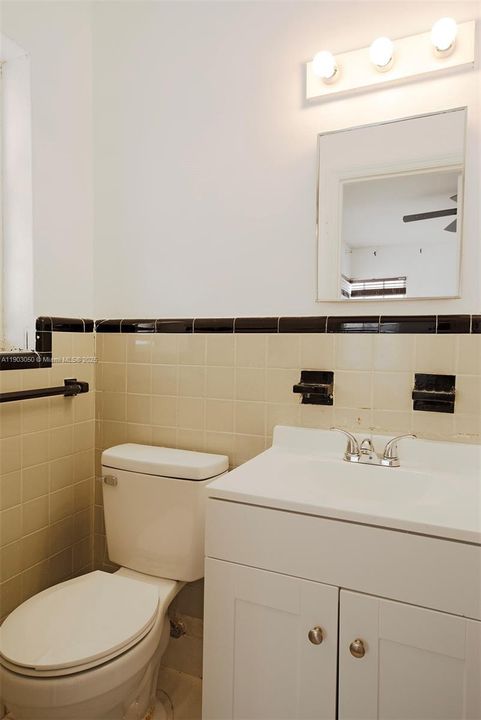 出租: $2,500 (2 贝兹, 2 浴室, 9792 平方英尺)