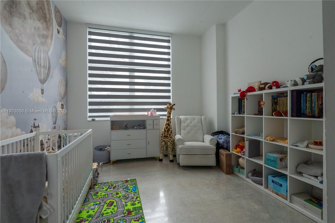 Recently Rented: $4,100 (2 beds, 2 baths, 1288 Square Feet)