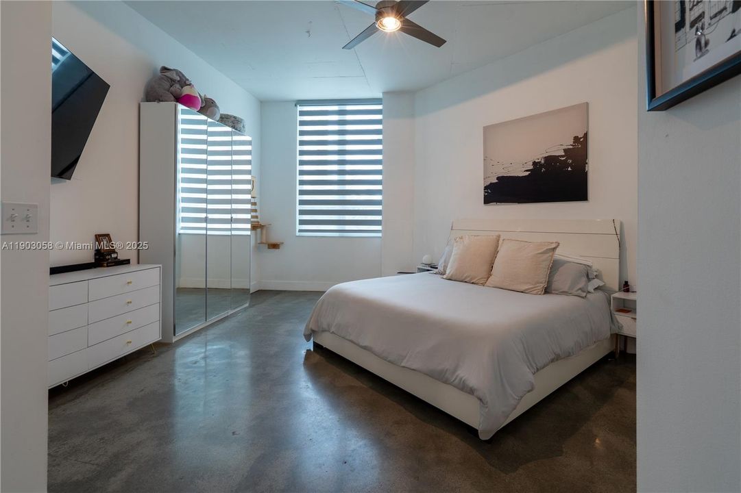 Recently Rented: $4,100 (2 beds, 2 baths, 1288 Square Feet)