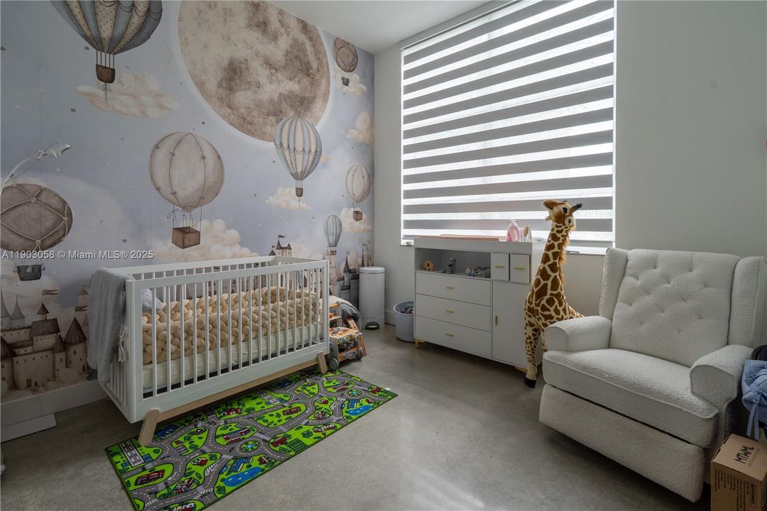 Recently Rented: $4,100 (2 beds, 2 baths, 1288 Square Feet)