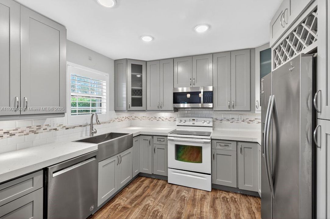 待售: $669,500 (3 贝兹, 2 浴室, 2084 平方英尺)