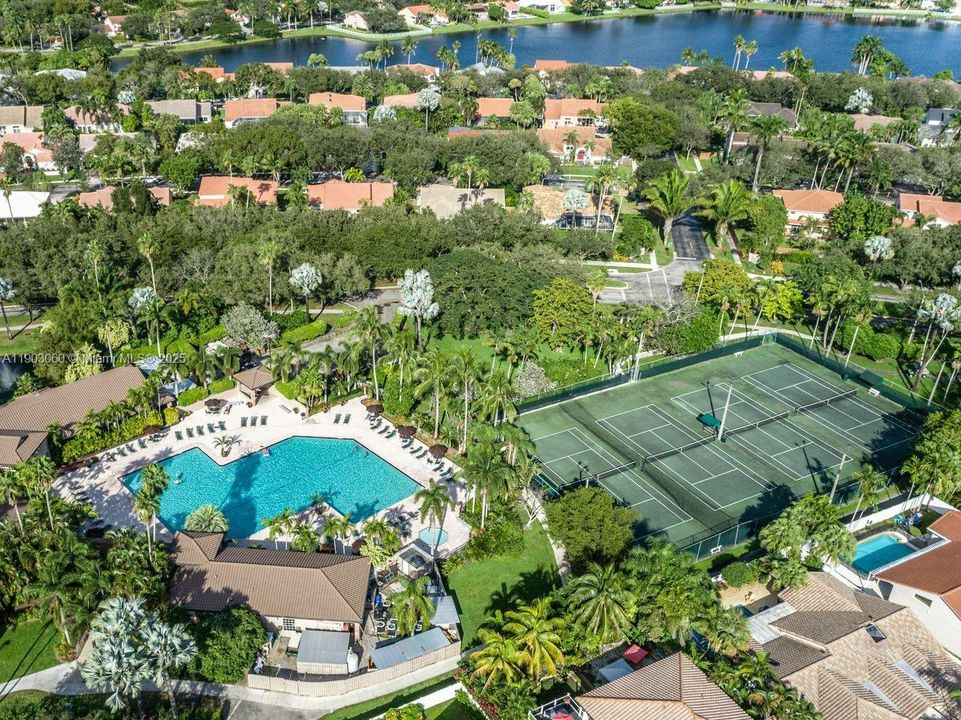 待售: $669,500 (3 贝兹, 2 浴室, 2084 平方英尺)