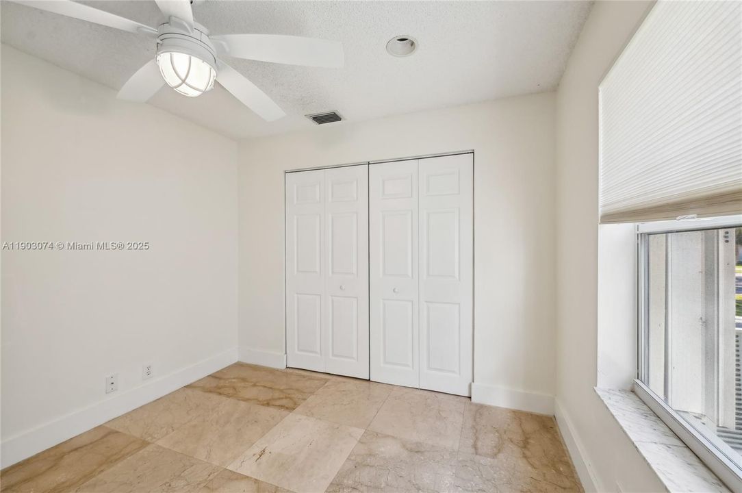 Recently Rented: $4,350 (3 beds, 2 baths, 1440 Square Feet)