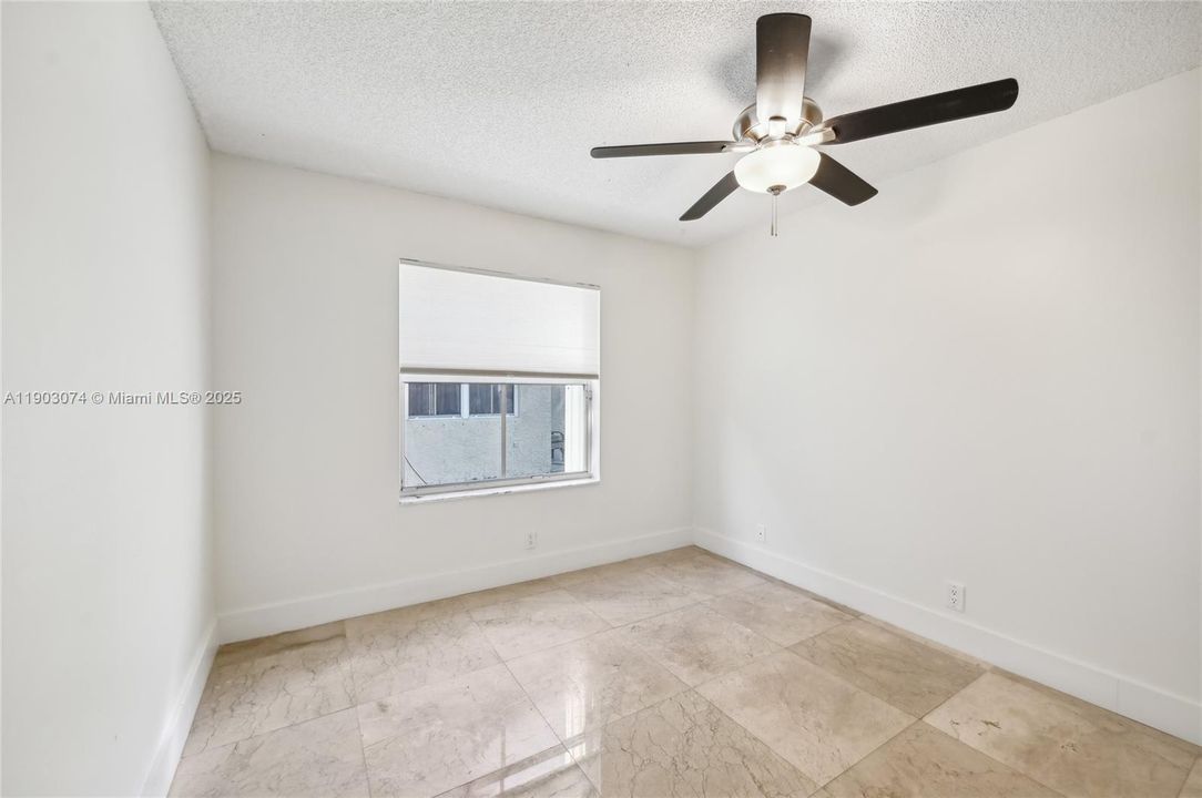 Recently Rented: $4,350 (3 beds, 2 baths, 1440 Square Feet)