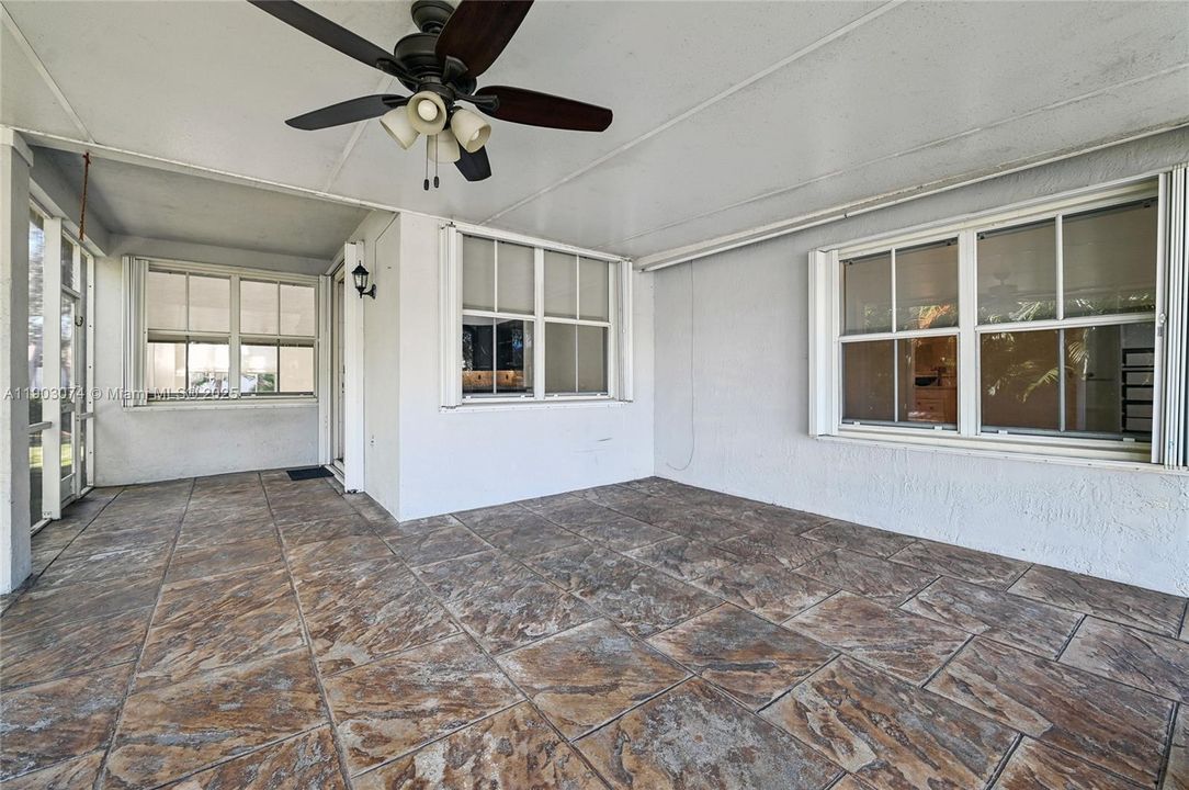 Recently Rented: $4,350 (3 beds, 2 baths, 1440 Square Feet)